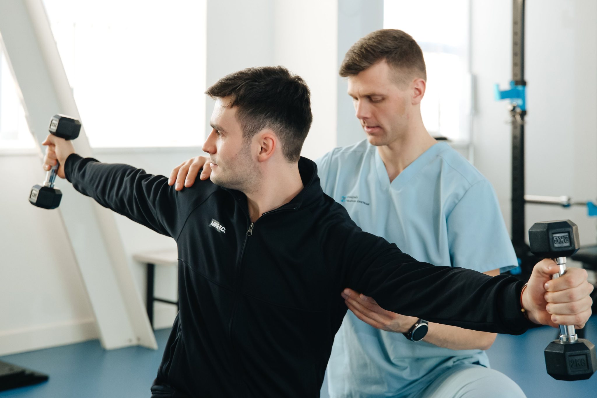 With decades of experience treating ligament injuries, shoulder, neck pain, shin splints, hamstring strains and other common sports injuries, the sports injury physiotherapy team here at Flex Health knows that rest alone isn't always enough to get patients back to full fitness.